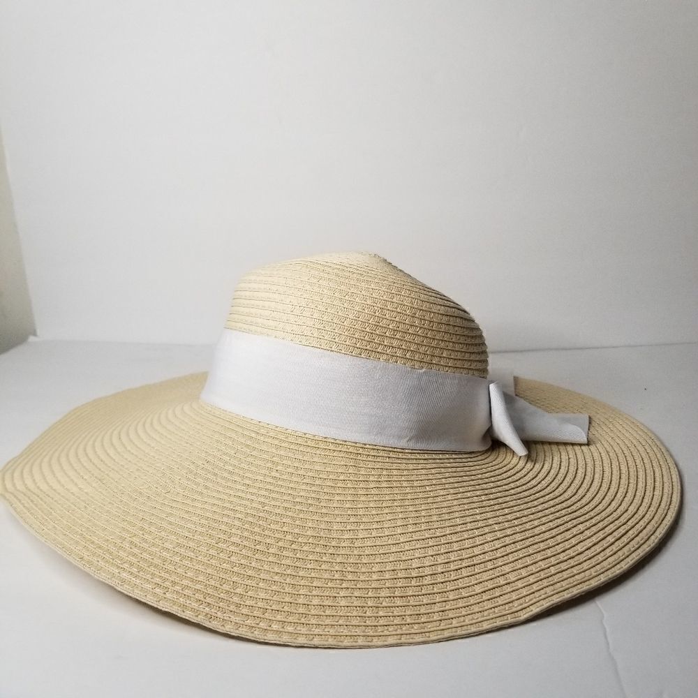 Sun hat beach vacation widebrim straw floppy hat one size Women's
